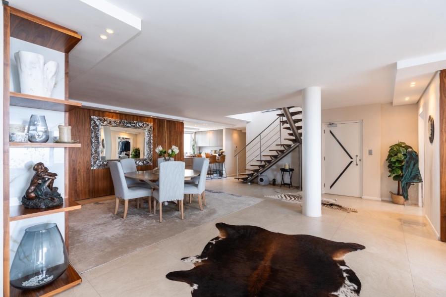 To Let 4 Bedroom Property for Rent in Fresnaye Western Cape